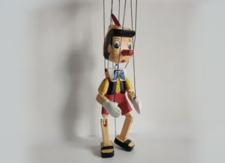 PINOKIO EFEKAT 🎪 Kako ChatGPT dovodi preduzetnike u zabludu